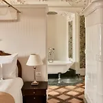 Hotel Palais 5*