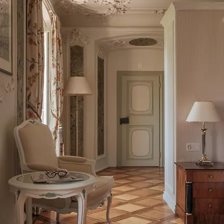 Hotel Palais