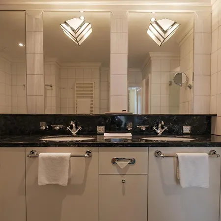Hotel Palais 5*