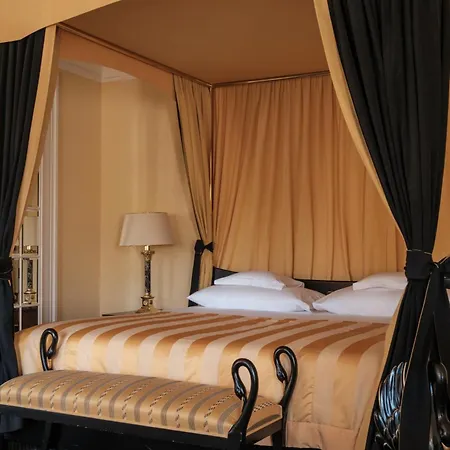 Hotel Palais