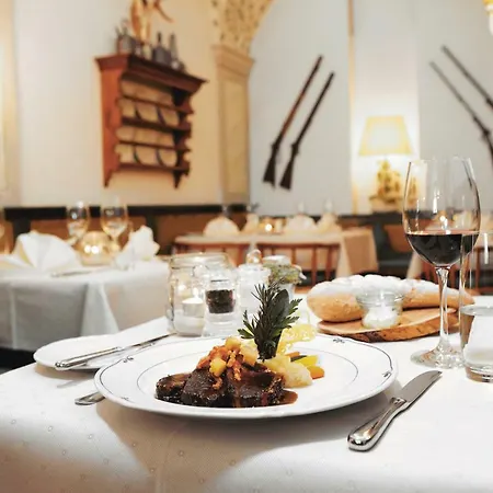 Palais 호텔 5*